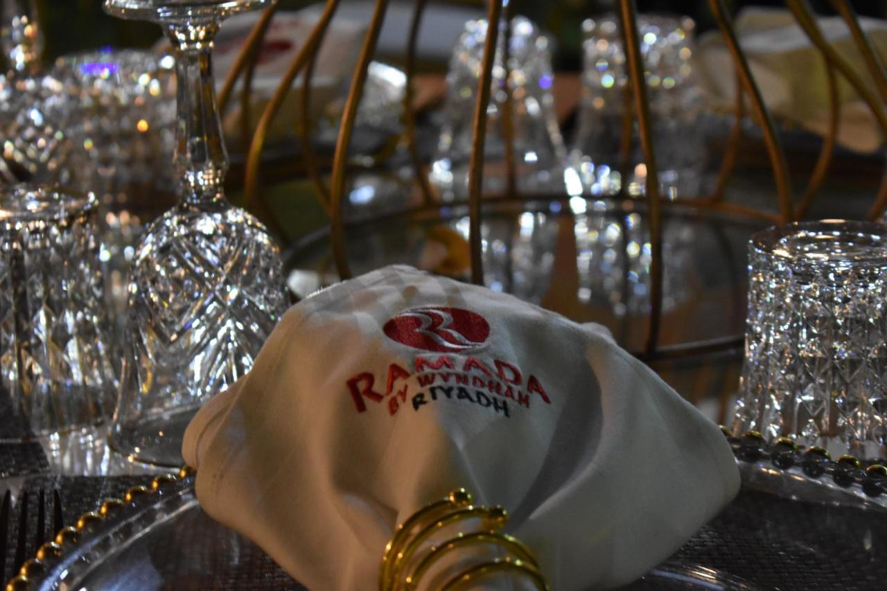 Ramada Riyadh Hotel Экстерьер фото