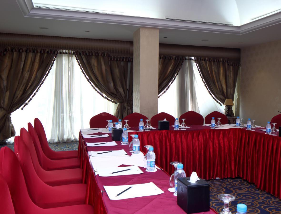 Ramada Riyadh Hotel Экстерьер фото