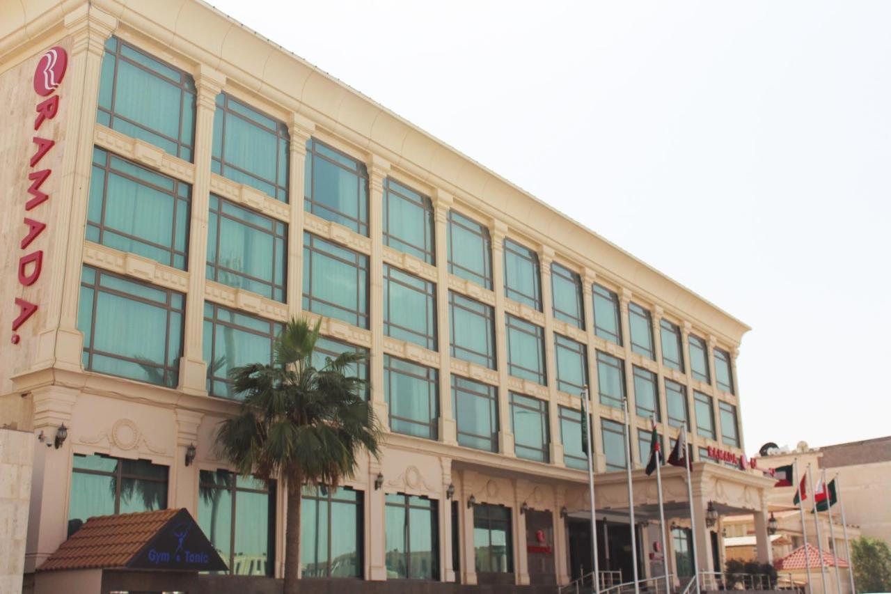 Ramada Riyadh Hotel Экстерьер фото