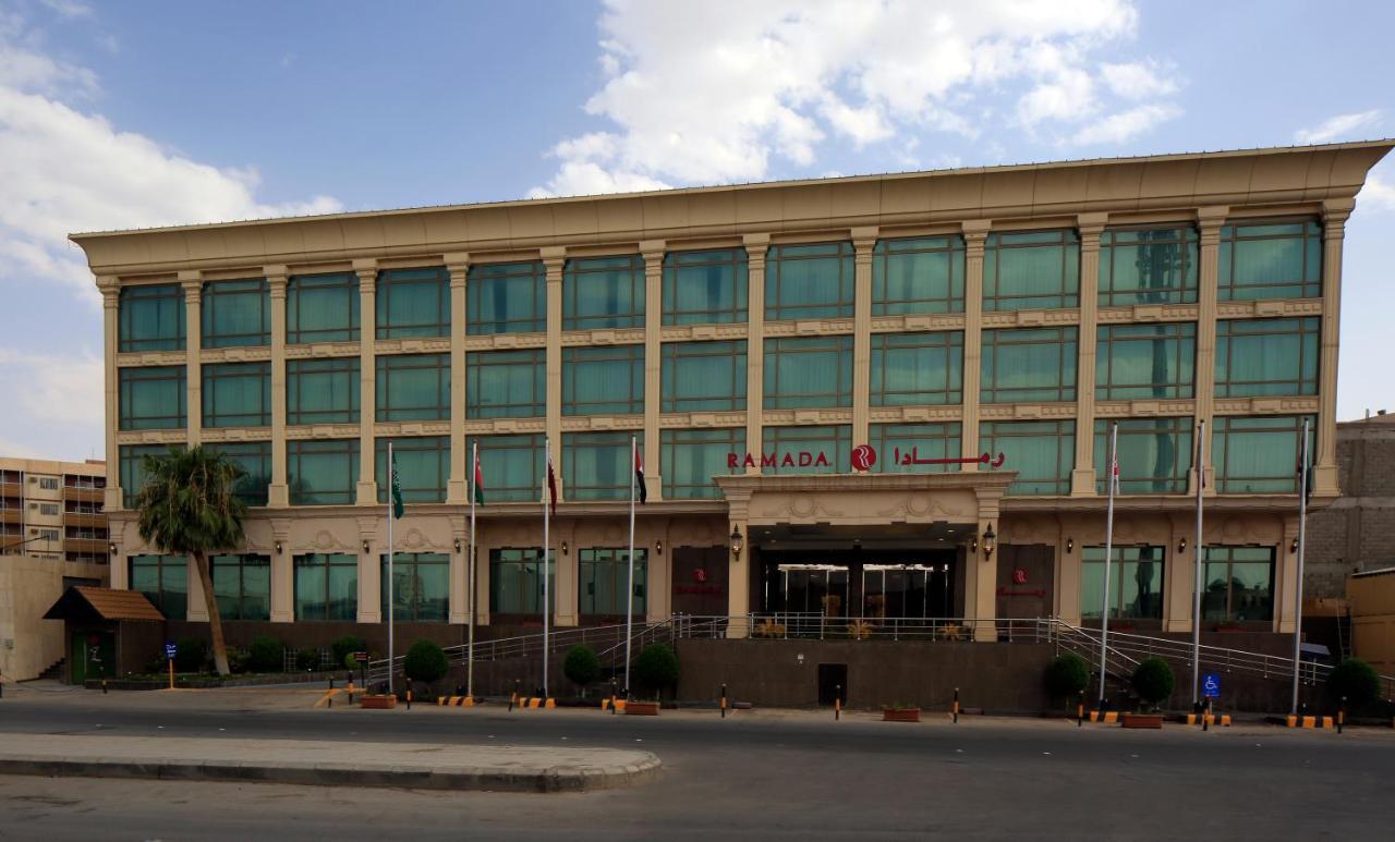 Ramada Riyadh Hotel Экстерьер фото