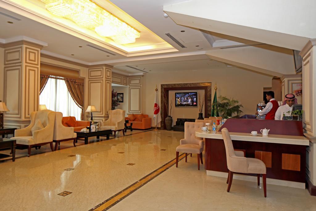 Ramada Riyadh Hotel Экстерьер фото