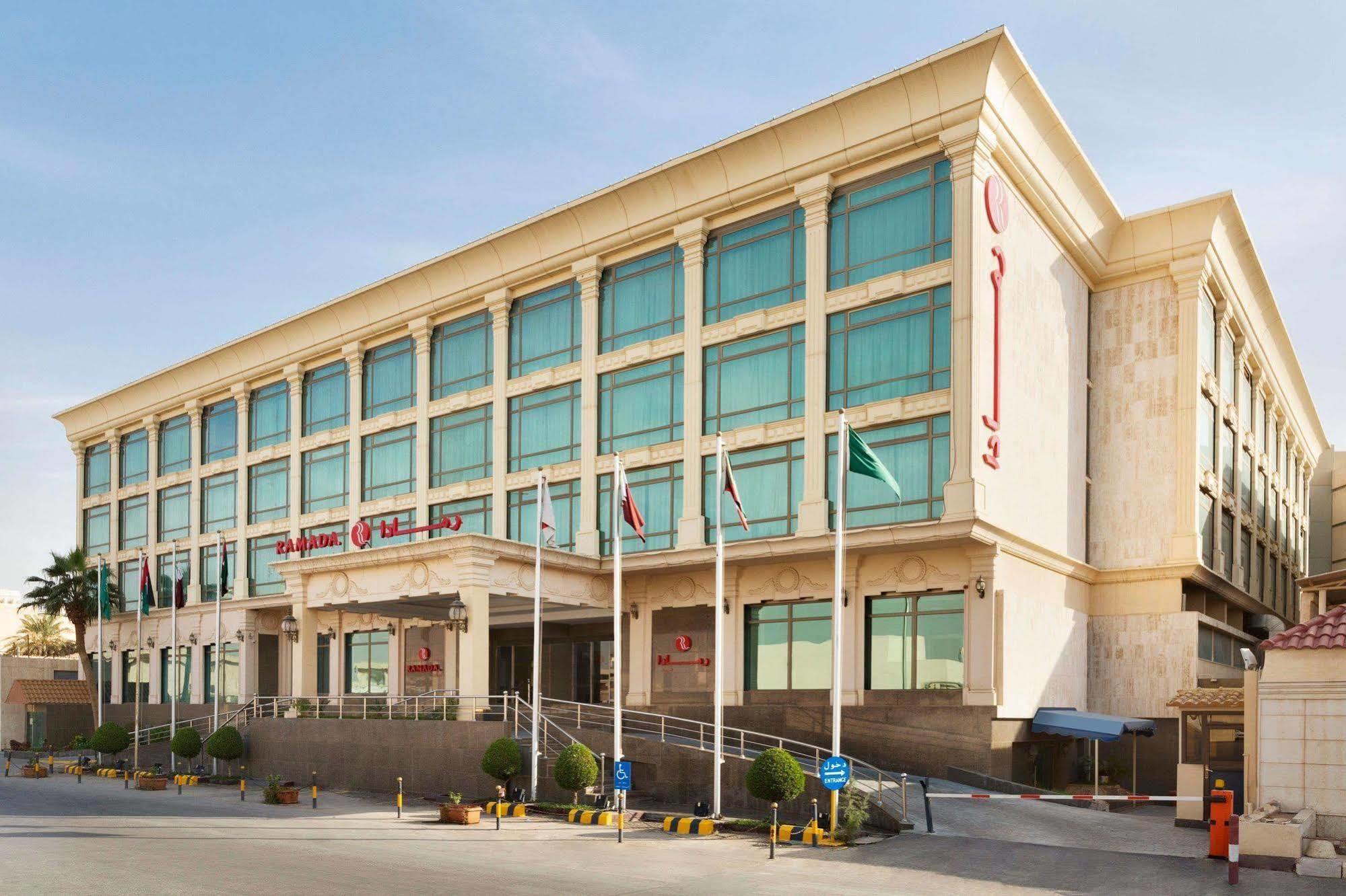 Ramada Riyadh Hotel Экстерьер фото