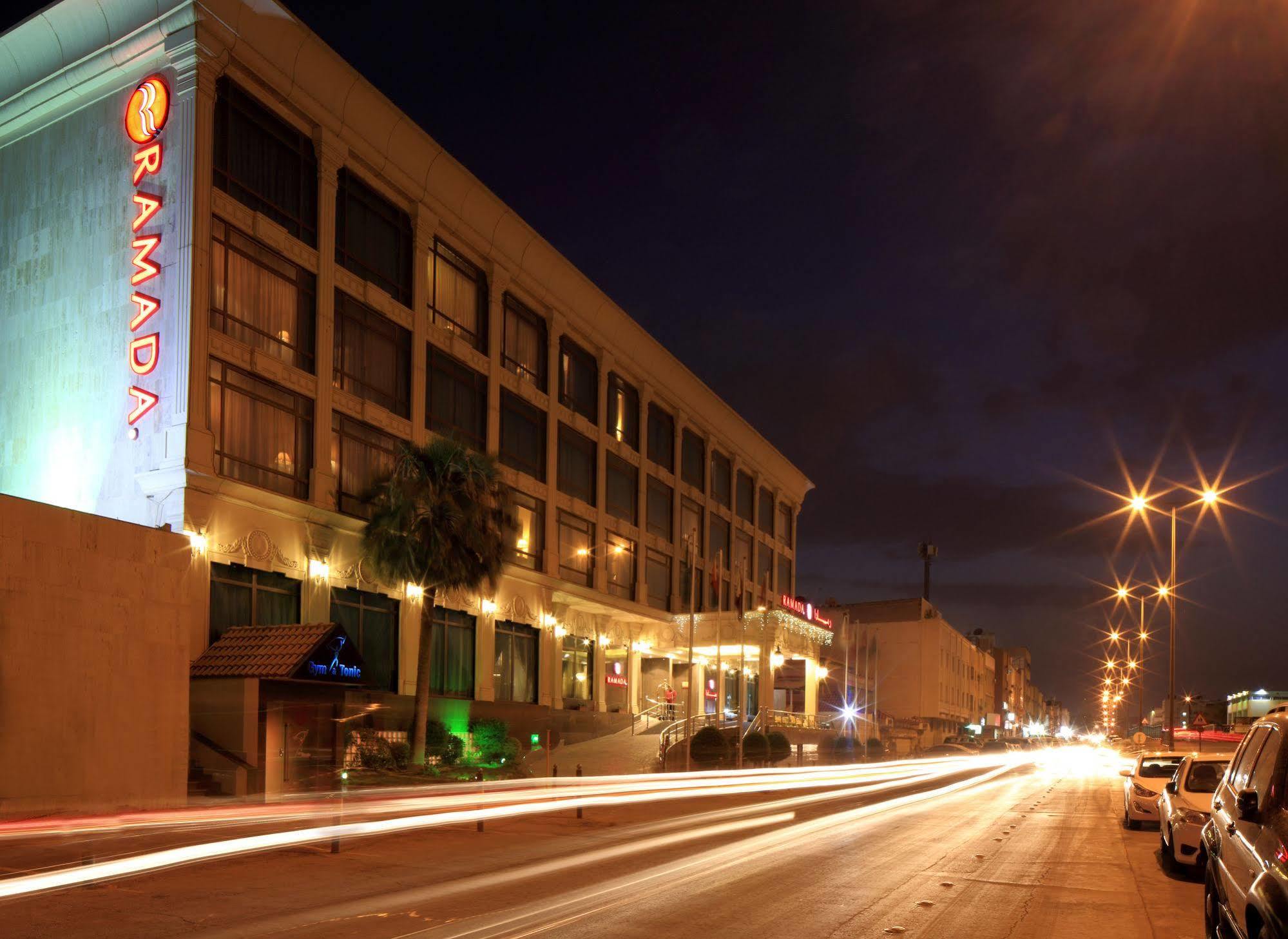 Ramada Riyadh Hotel Экстерьер фото