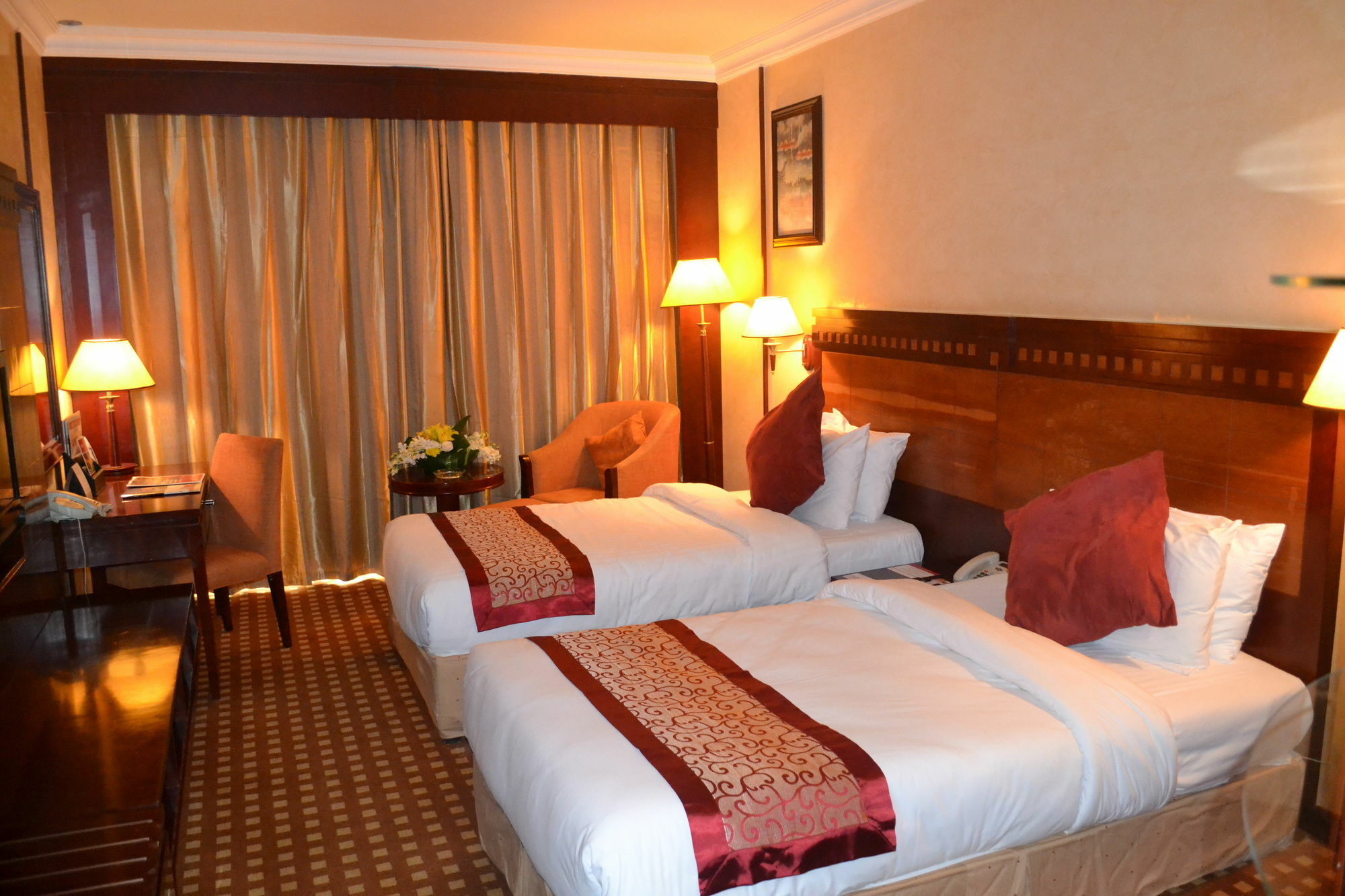 Ramada Riyadh Hotel Экстерьер фото